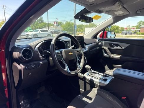 Used 2023 Chevrolet Blazer LT AWD/4WD image 9