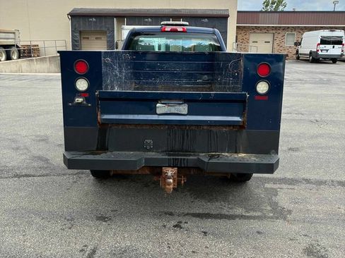 Used 2018 GMC Sierra 2500 4x4 Regular Cab image 8