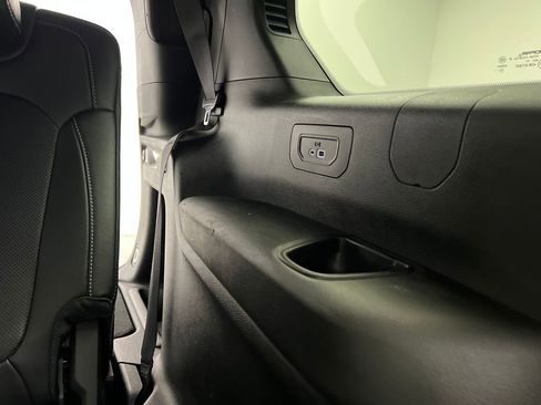 Used 2024 Jeep Grand Cherokee L Limited w/ Luxury Tech Group II image 35