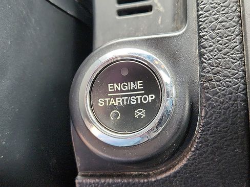 Used 2016 Ford Expedition Platinum AWD/4WD image 9