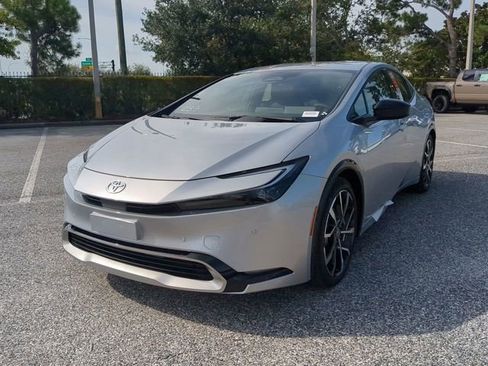 New 2026 Toyota Prius Plug-In Hybrid FWD image 8