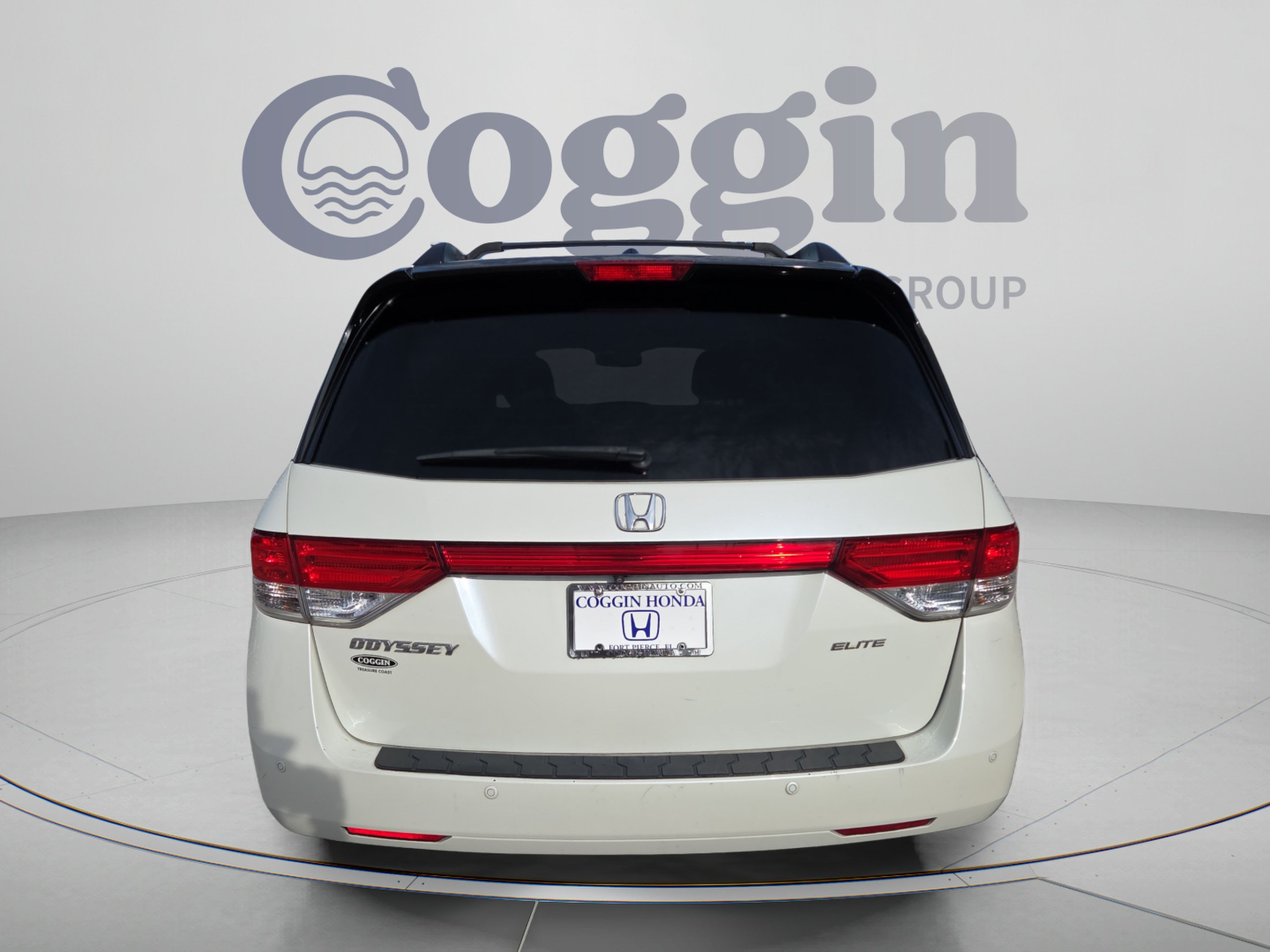 Used 2016 Honda Odyssey Touring Elite image 4