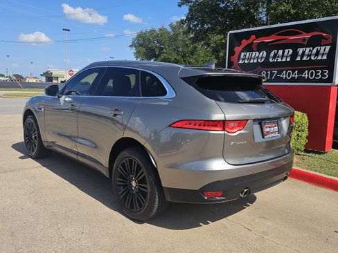 Used 2018 Jaguar F-PACE Portfolio image 3