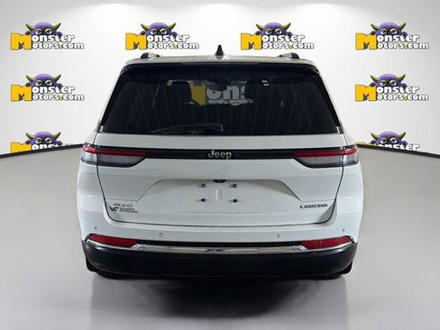 Used 2022 Jeep Grand Cherokee Laredo w/ Luxury Tech Group I image 5