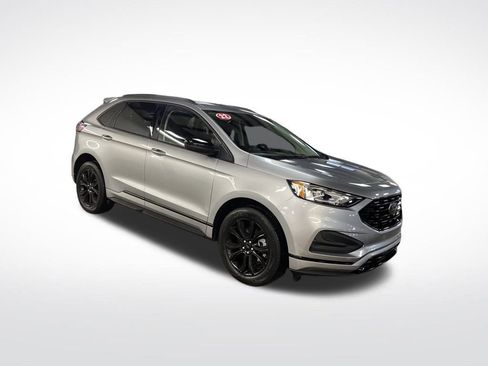 Used 2022 Ford Edge SE w/ Black Appearance Package image 8