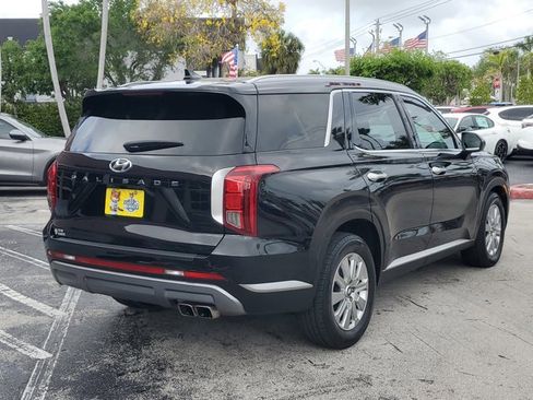 Used 2023 Hyundai Palisade SEL w/ Cargo Package image 7