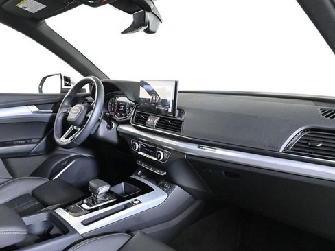 Certified 2025 Audi Q5 2.0T Premium w/ Convenience Plus Package image 15