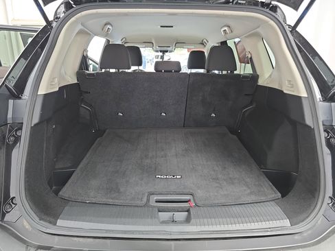 Certified 2023 Nissan Rogue S image 12