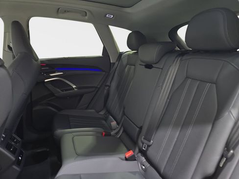 Used 2025 Audi Q5 Premium Plus w/ Premium Plus AWD/4WD image 16