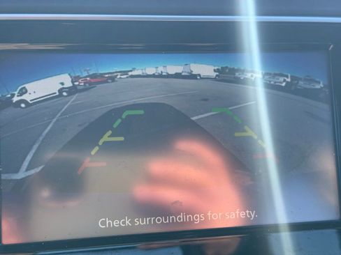 Used 2024 Nissan Versa S w/ S Plus Package image 18