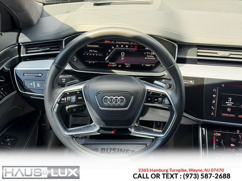 Used 2020 Audi S8 L w/ S8 Executive Package AWD/4WD image 31
