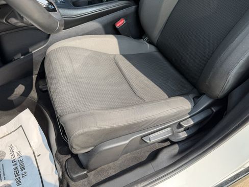 Used 2022 Honda HR-V Sport image 16