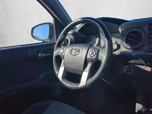 Used 2021 Toyota Tacoma TRD Sport image 22