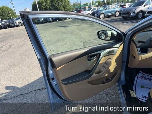 Used 2012 Hyundai Elantra Limited FWD image 25