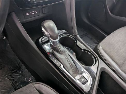 Used 2020 Buick Encore GX Preferred w/ Cold Weather Comfort Package image 15