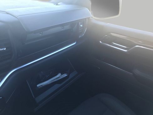 Used 2024 GMC Sierra 1500 Elevation image 32