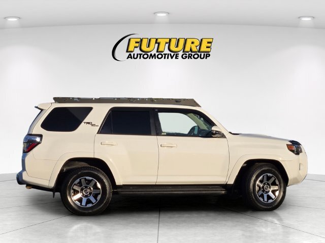 Certified 2024 Toyota 4Runner TRD Off-Road Premium AWD/4WD image 4