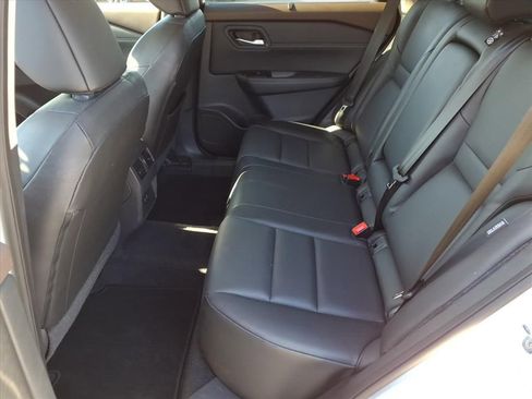 Used 2023 Nissan Rogue SV w/ SV Premium Package image 12