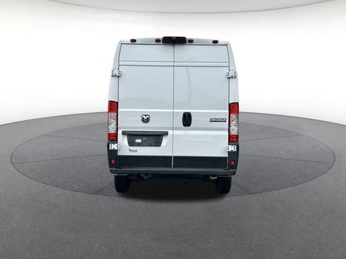Used 2025 RAM ProMaster 2500 w/ Convenience Group FWD image 4