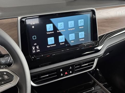 New 2025 Volkswagen Atlas Cross Sport SE AWD/4WD image 18