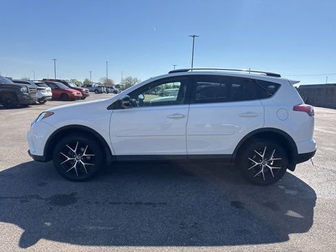 Used 2016 Toyota RAV4 SE w/ Protection Package image 4