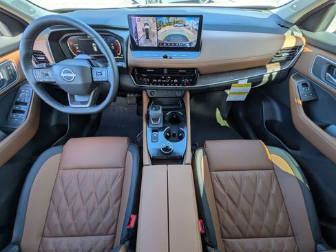 New 2026 Nissan Rogue Platinum w/ Tech Package AWD/4WD image 29