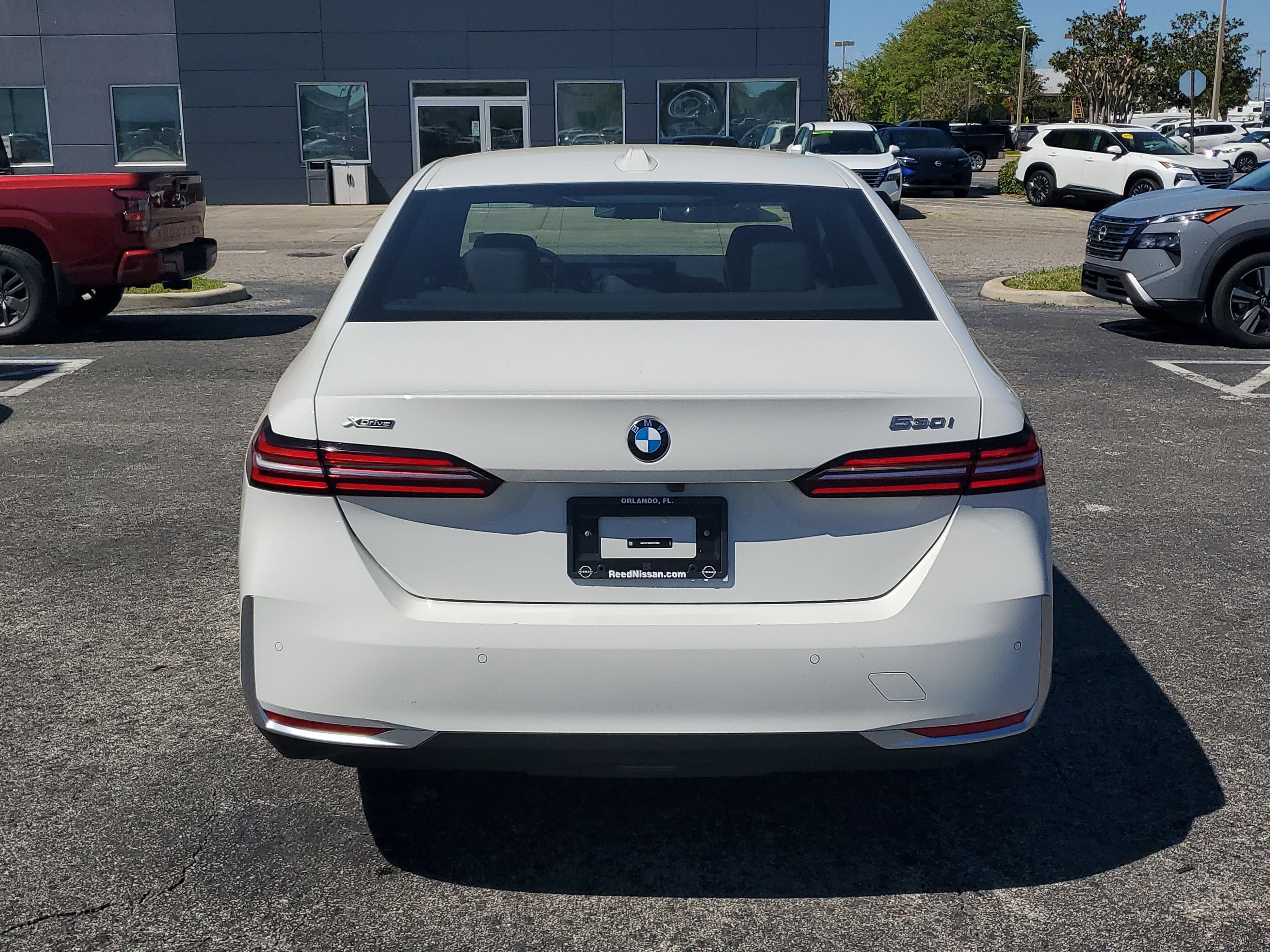 Used 2026 BMW 530i xDrive AWD/4WD image 5