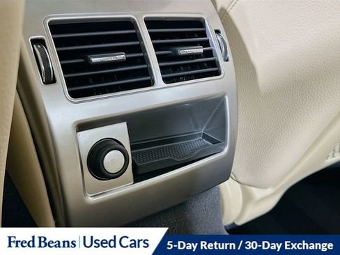 Used 2014 Jaguar XF 3.0 image 27