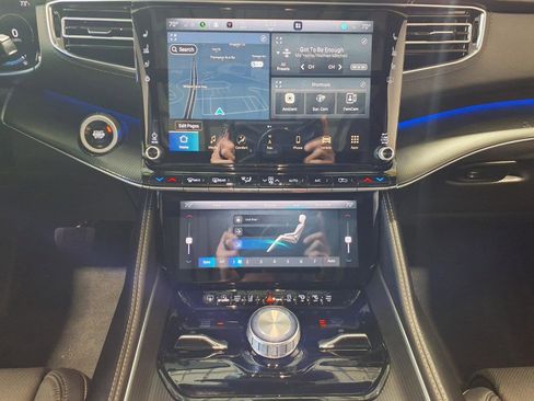 New 2026 Jeep Grand Wagoneer Summit AWD/4WD image 13
