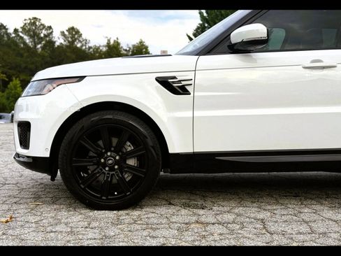 Used 2018 Land Rover Range Rover Sport HSE image 15