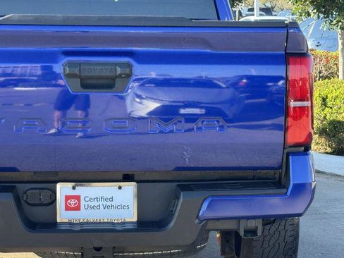 Certified 2024 Toyota Tacoma TRD Off-Road image 9