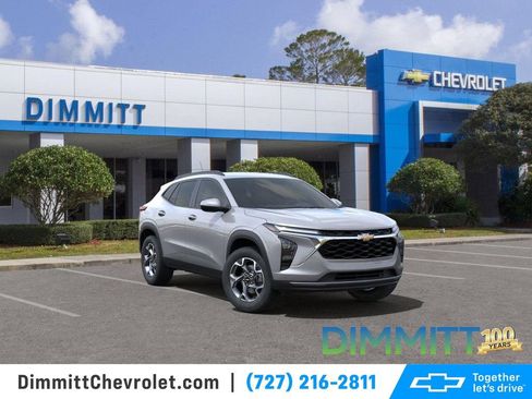 Used 2025 Chevrolet Trax LT w/ LT Convenience Package FWD image 1