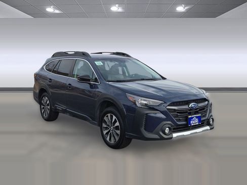 Used 2023 Subaru Outback Limited image 7