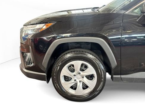 Used 2024 Toyota RAV4 LE FWD image 19