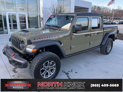 Used 2025 Jeep Gladiator Mojave w/ Convenience Group