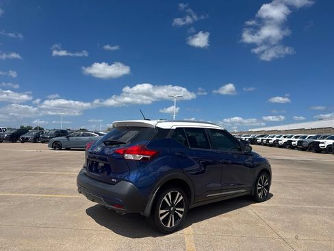 Certified 2019 Nissan Kicks SR w/ SR Premium Package FWD image 20