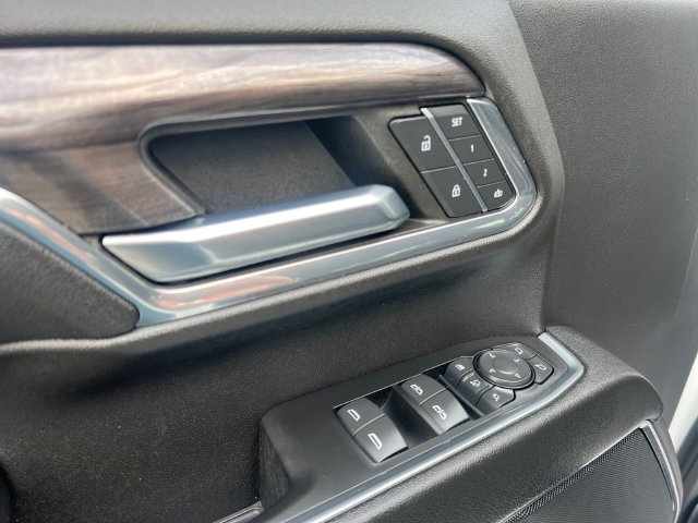 Used 2024 Chevrolet Silverado 2500 LTZ AWD/4WD image 11