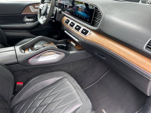 Used 2022 Mercedes-Benz GLE 53 AMG GLE 53 AMG image 17