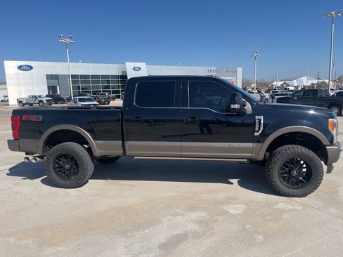 Used 2018 Ford F250 King Ranch w/ King Ranch Ultimate Package image 8