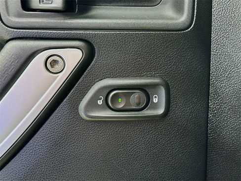 Used 2015 Jeep Wrangler Unlimited Sahara w/ Connectivity Group image 19