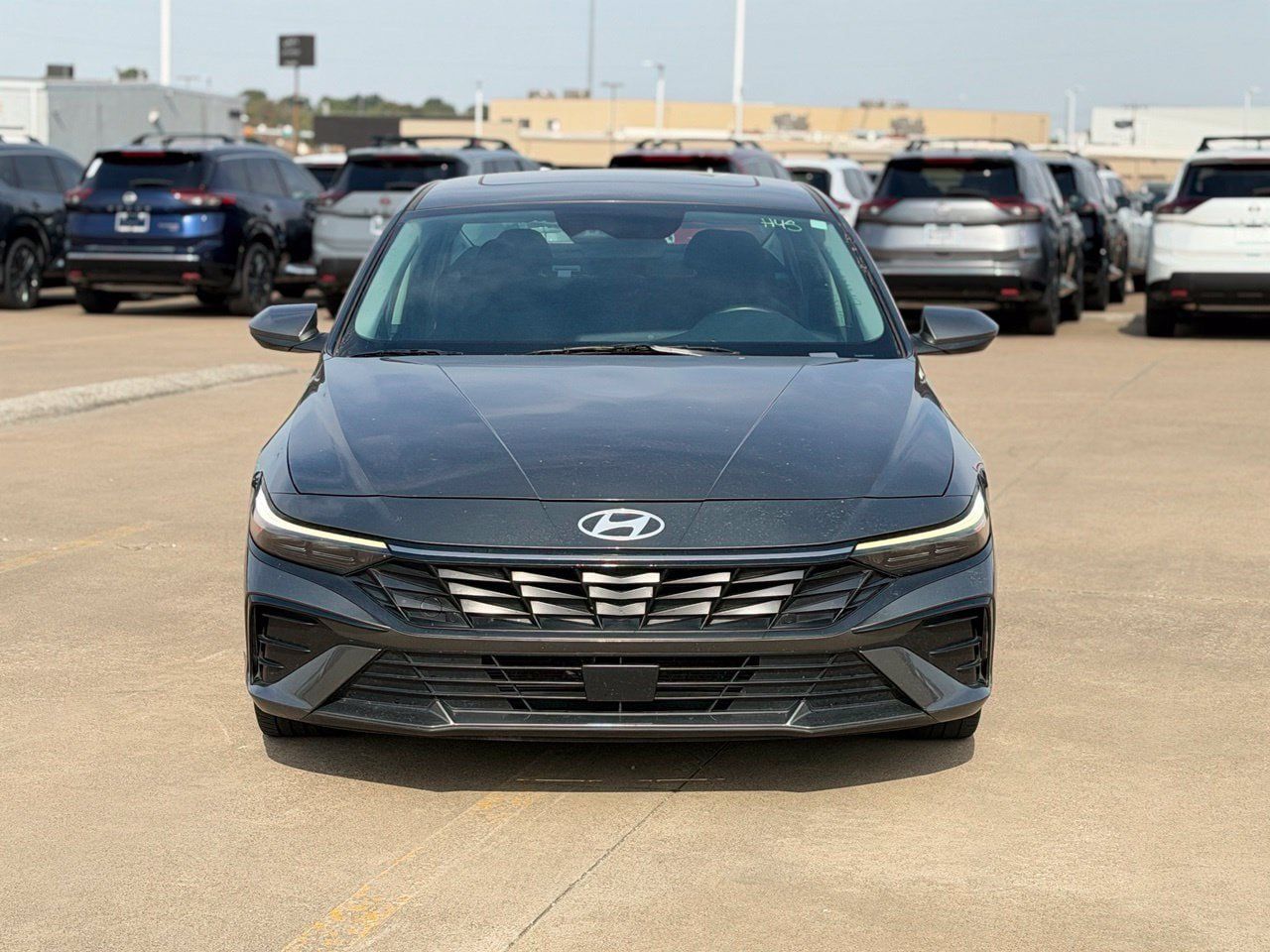Used 2025 Hyundai Elantra SEL FWD image 2