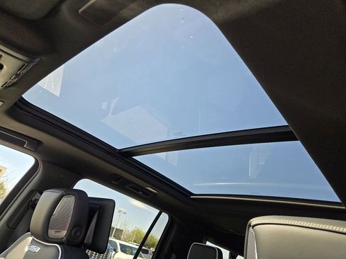 New 2026 GMC Yukon XL AT4 Ultimate w/ LPO, Floor Liner Package AWD/4WD image 7