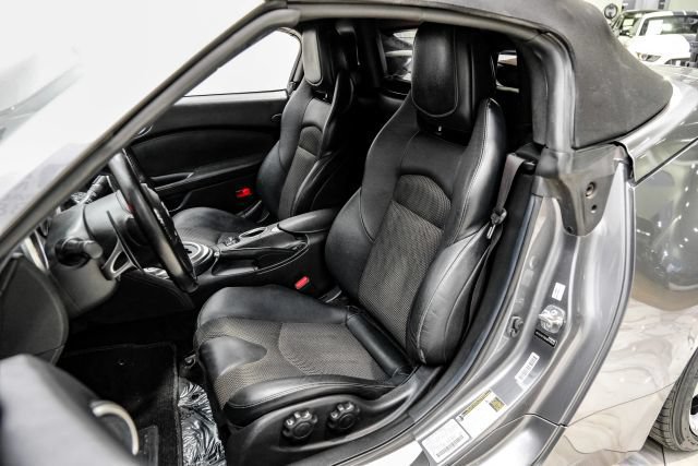 Used 2016 Nissan 370Z Touring Sport RWD image 37