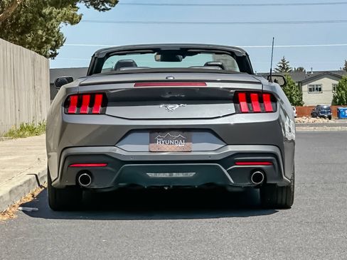 Used 2024 Ford Mustang Premium RWD image 5