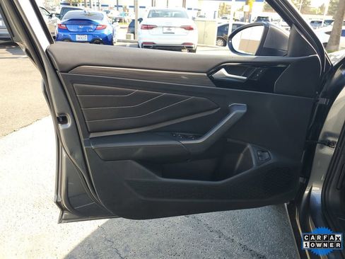 Used 2022 Volkswagen Jetta SEL FWD image 20