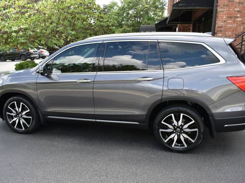 Used 2019 Honda Pilot Elite image 44