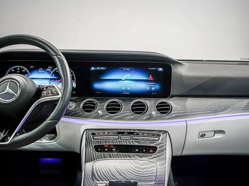 Used 2023 Mercedes-Benz E 350 Sedan image 13
