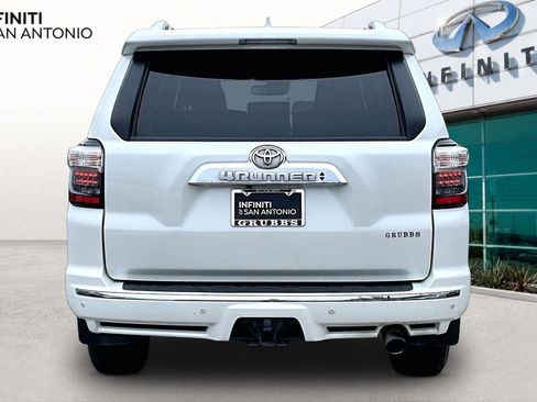 Used 2022 Toyota 4Runner Limited AWD/4WD image 5