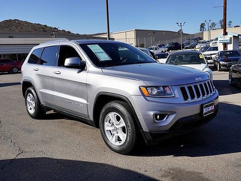 Used 2016 Jeep Grand Cherokee Laredo w/ Quick Order Package 23E image 10
