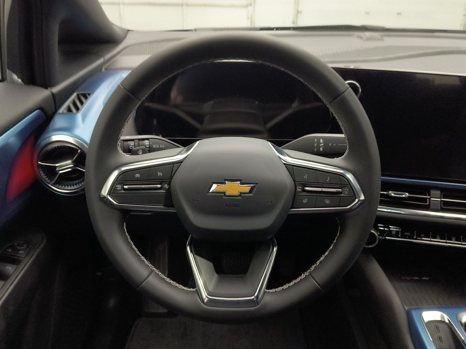 New 2026 Chevrolet Equinox EV LT FWD image 4